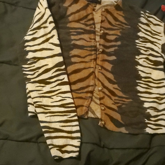 Animal print cardigan, 100% Lambswool - Picture 2 of 5